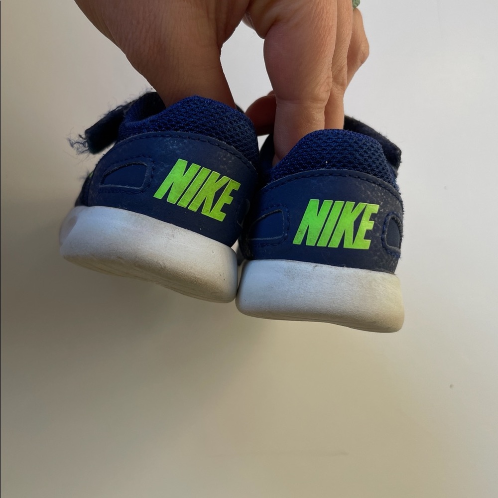 Nike sneakers - Picture 5 of 5